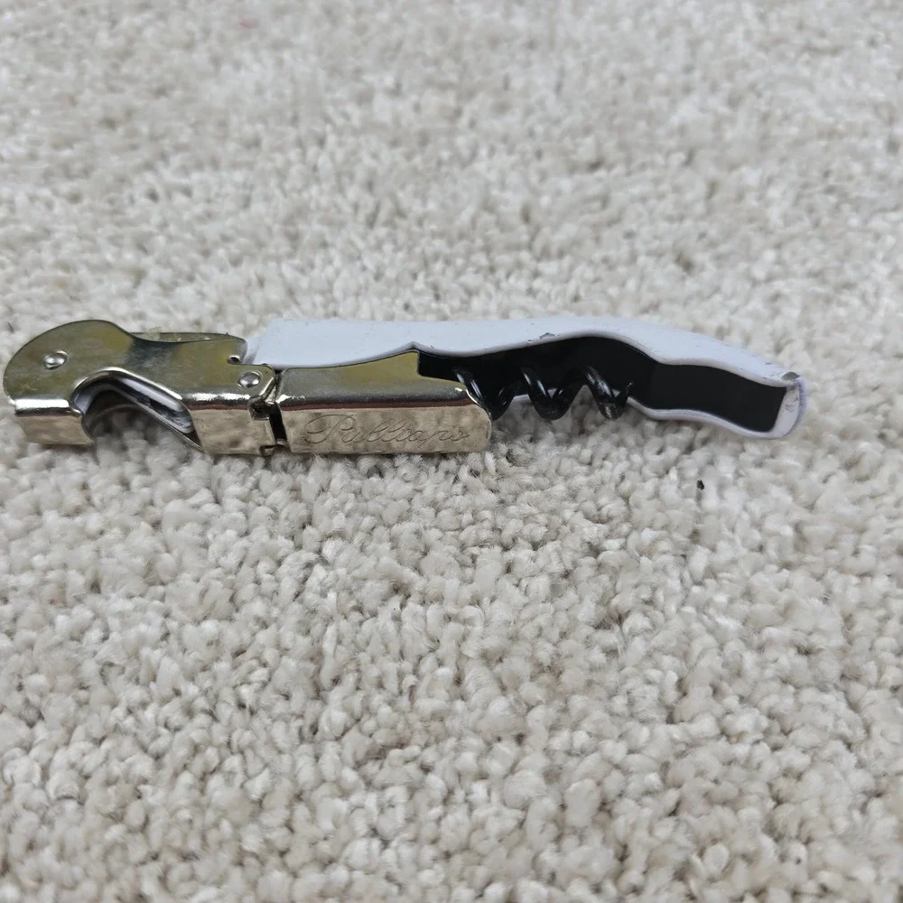 William Hill Wine Bottle Opener‎ White Waiters Corkscrew Pulltaps Multi-Tool